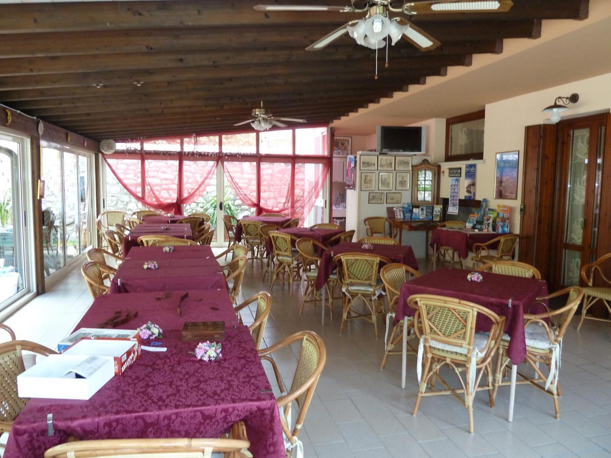 Albergo Casa Este Brenzone sul Garda Exteriör bild