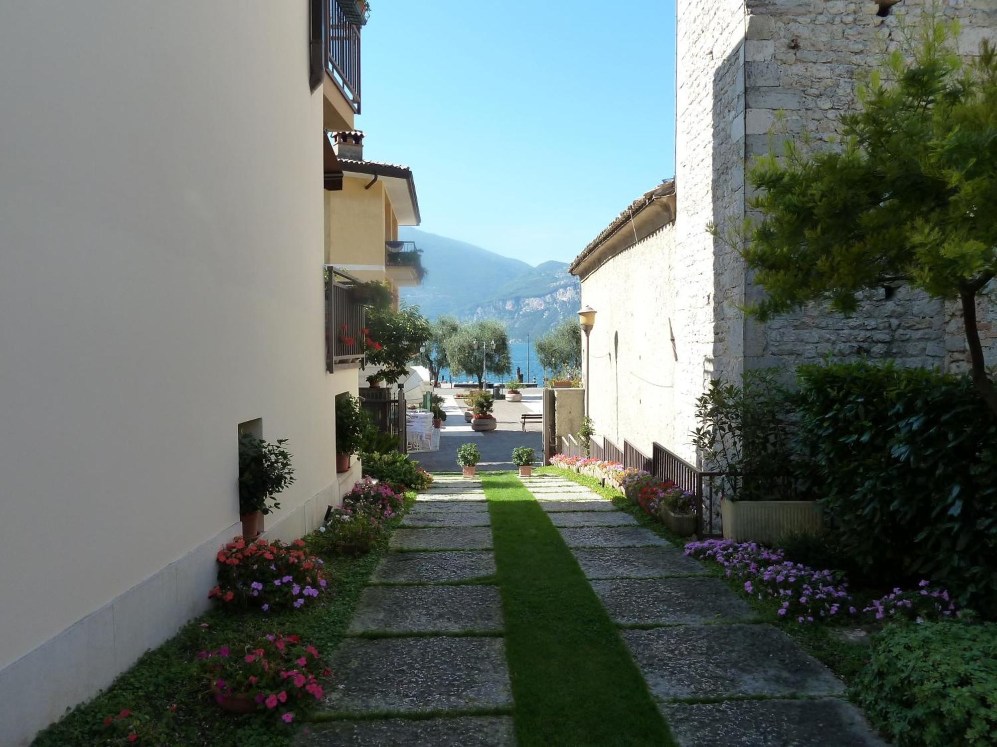 Albergo Casa Este Brenzone sul Garda Exteriör bild