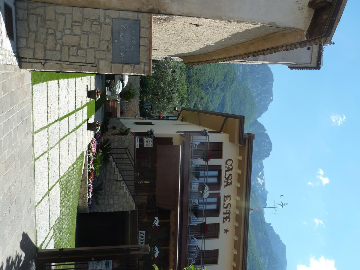 Albergo Casa Este Brenzone sul Garda Exteriör bild