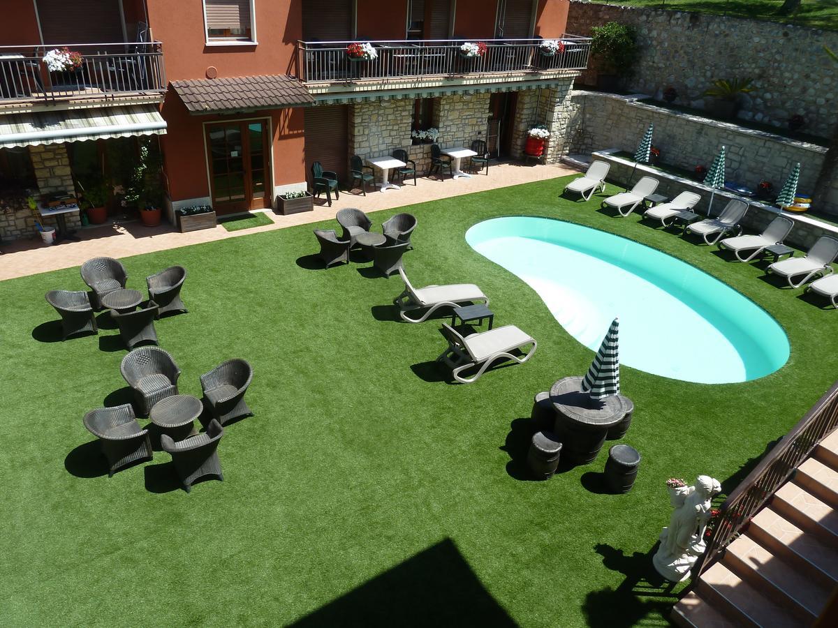 Albergo Casa Este Brenzone sul Garda Exteriör bild