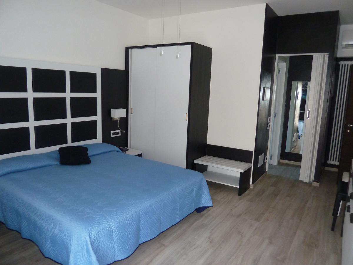 Albergo Casa Este Brenzone sul Garda Exteriör bild